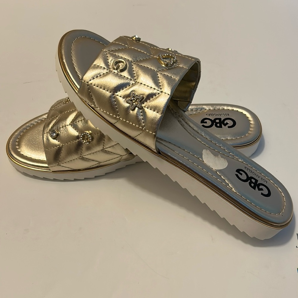 GBG Los Angeles Metallic Gold Quilted Sandals - Picture 16 of 16